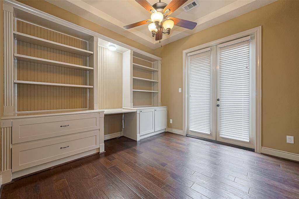 Visually Staged Game Room