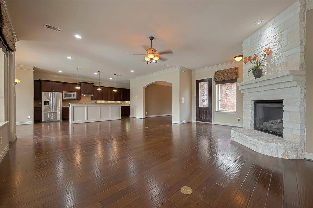 Awesome area to entertain friends & family.