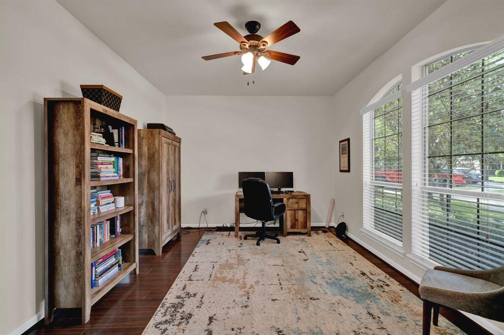 Massive home office space