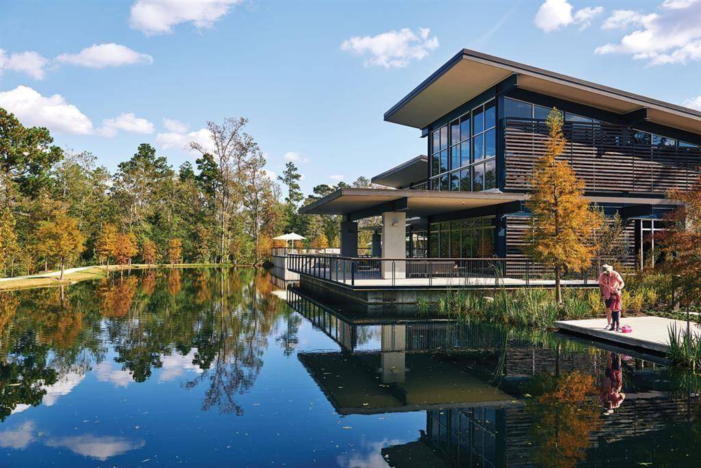 Beautiful clubhouse and amenity center at Woodson's Reserve