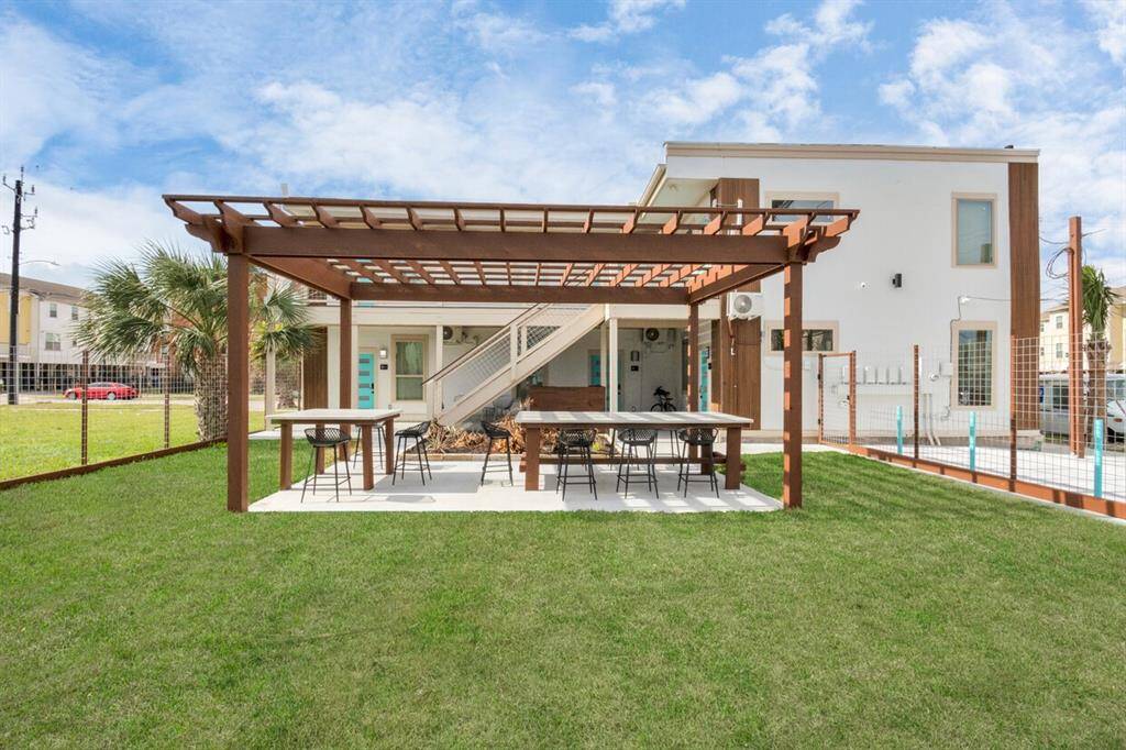 Welcome to Coastal Cabanas