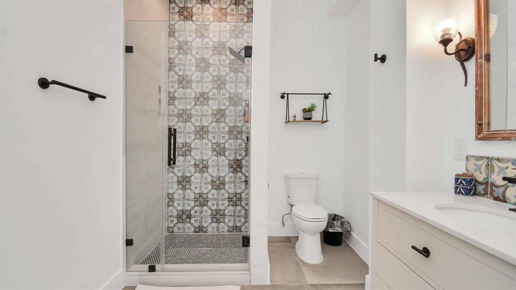Another beautiful ensuite.