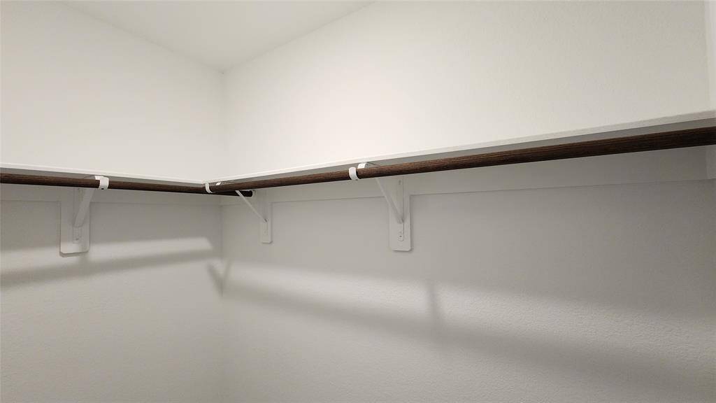 Bedroom 4 closet