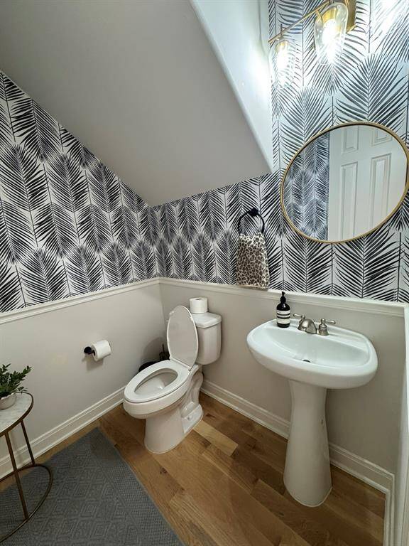 Guest bath 1st floor