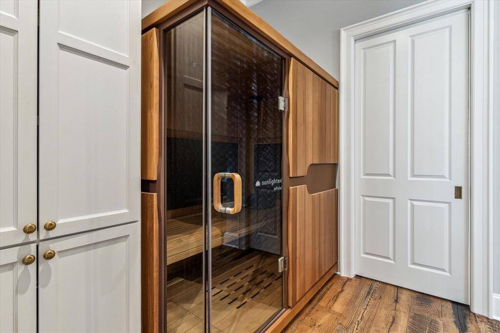 High-end smart Sunlighten Infared 3-person sauna is included, offering optimal pampering & health benefits.