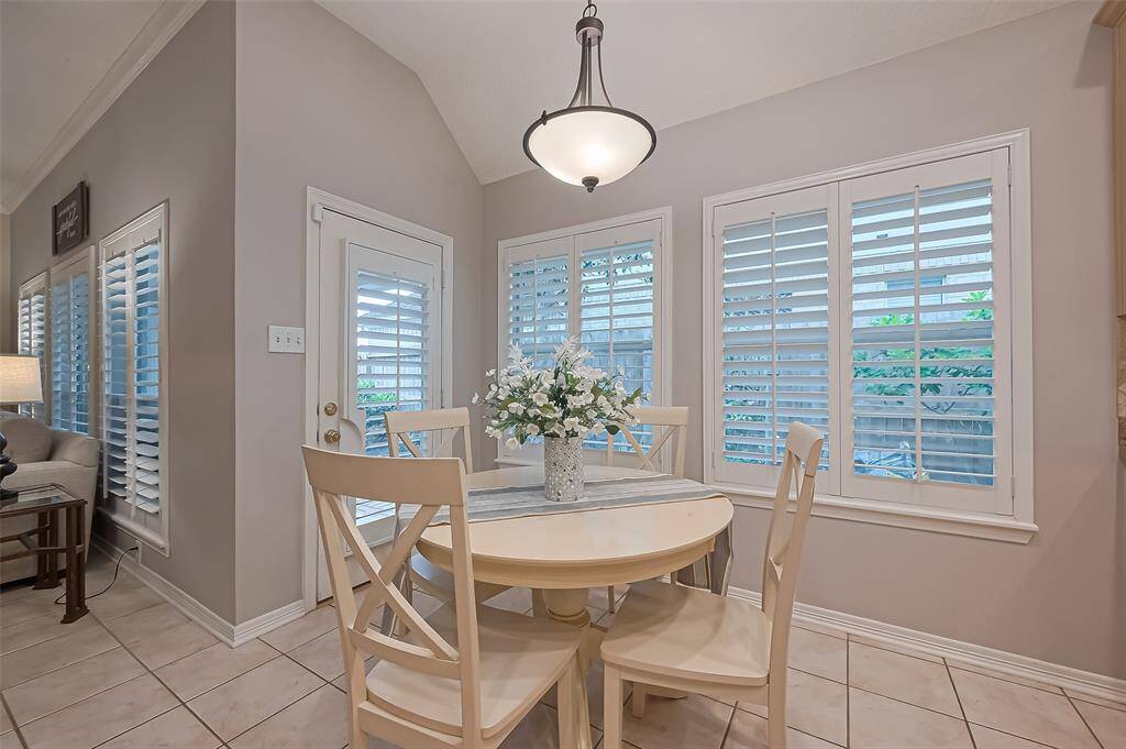 breakfast nook