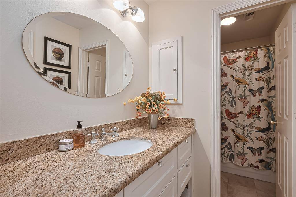 secondary bath