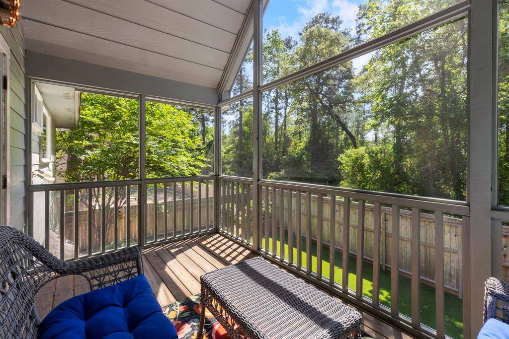 One of my favorite areas! Enjoy your morning coffee or afternoon adult beverage in this serene setting.