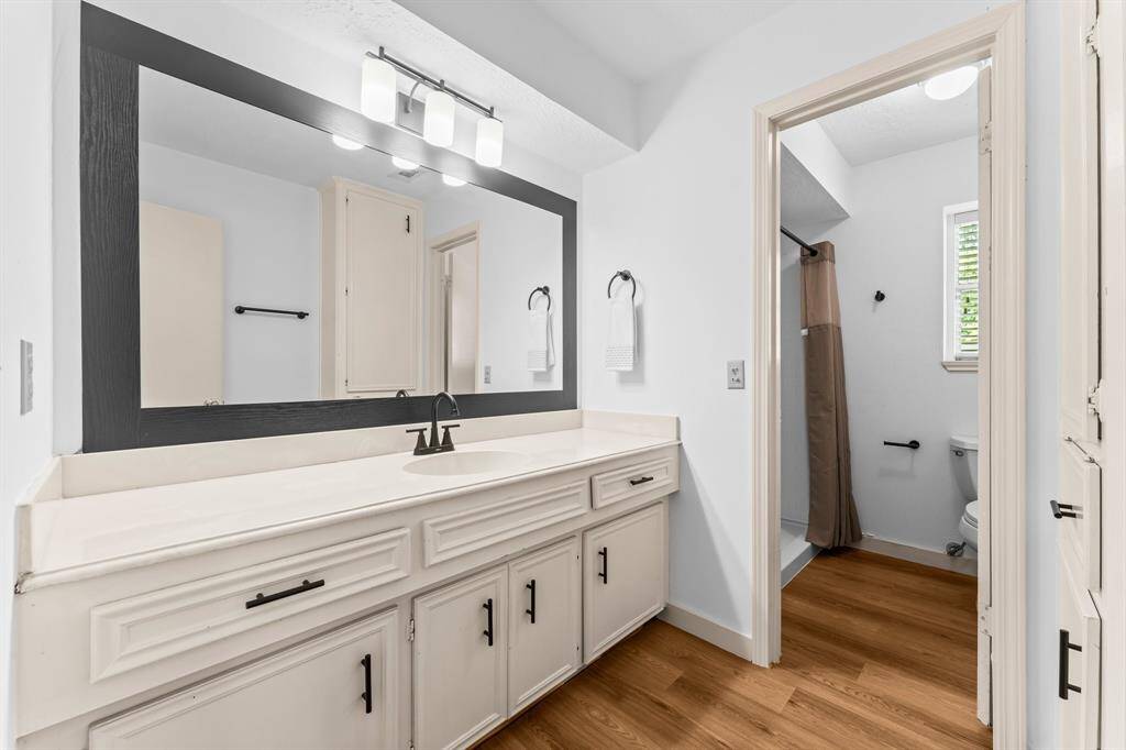 Guest bath has been renovated!