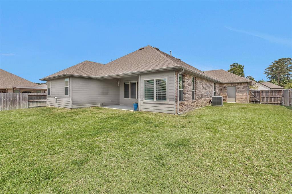Expansive backyard with room to build your dream pool, garden, or play area. This oversized lot offers endless potential for outdoor living and entertaining.