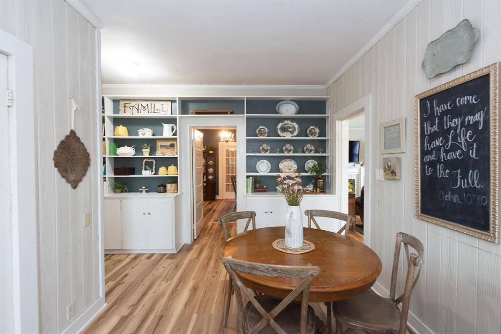 Kitchenette space with built in shelves