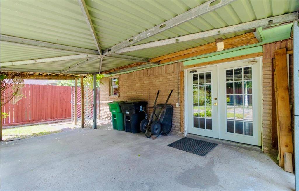 Patio Cover ideal for entertaining