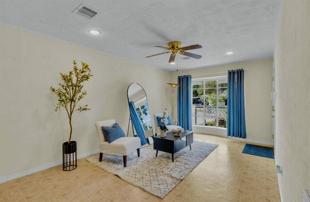 Plenty of natural light in the living room