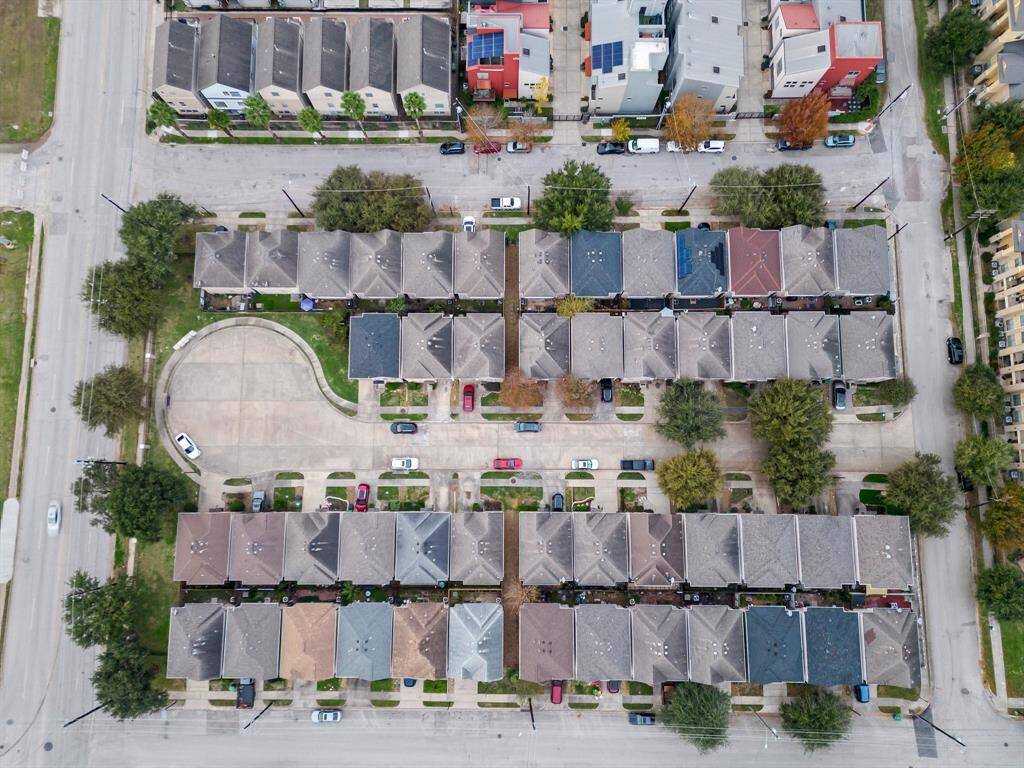 Lovely cul-de-sac street location