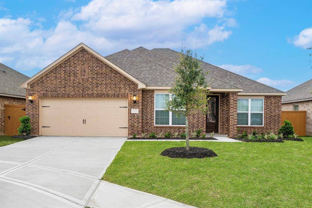 The Dockery Plan by LGI Homes features 4 Bedrooms, 2 Bathrooms, and is loaded with home owner favorite upgrades.