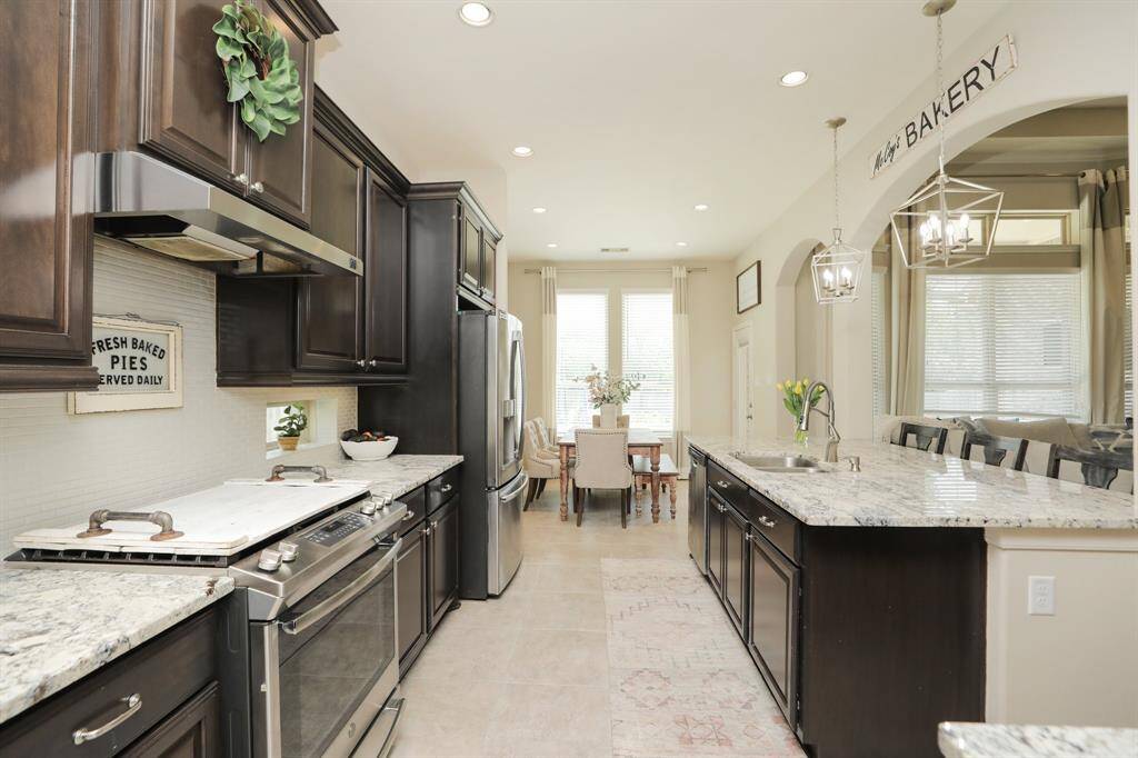 Gas stove and large island