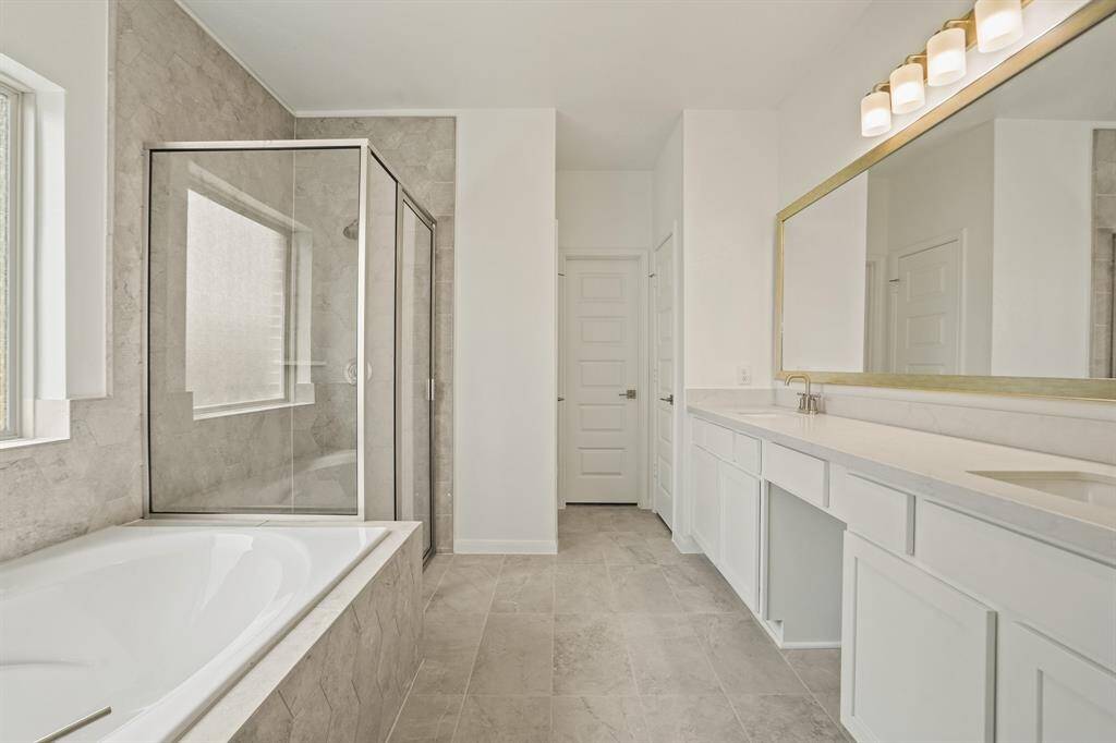 Relaxing owner's bath