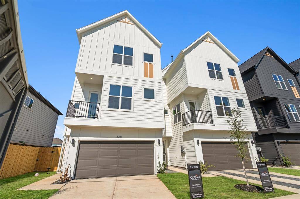 3313 Daphne offers the best in modern living.