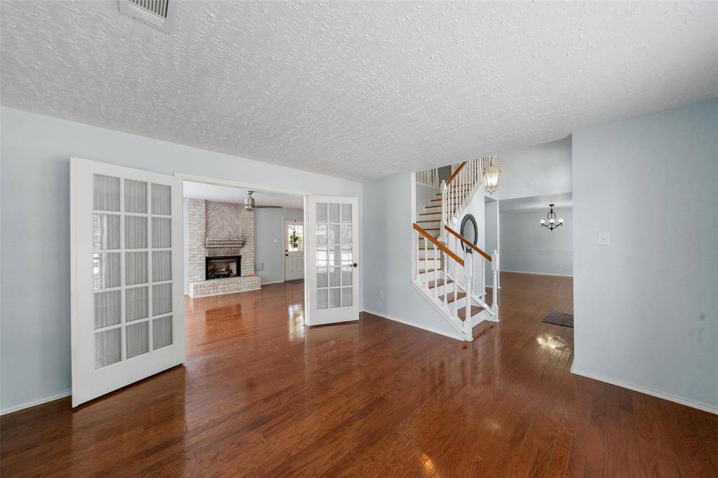 Traditional layout that lends to flexible uses
