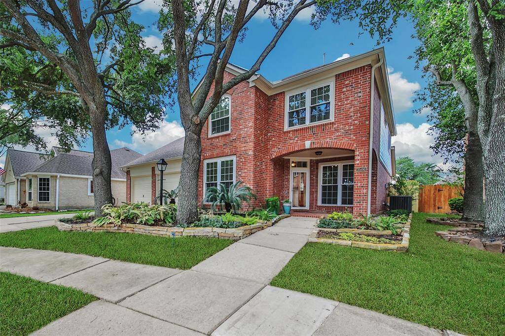 A 4-bed, 2.5-bath home in Shadowlake.