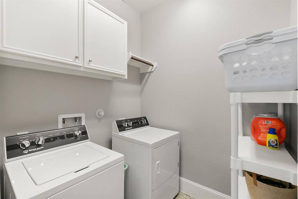 kitchen, view of breakfast bar