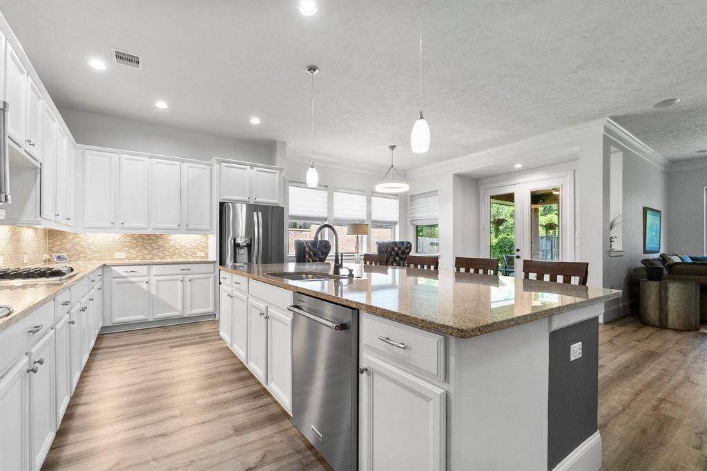 home is walking distance from clubhouse