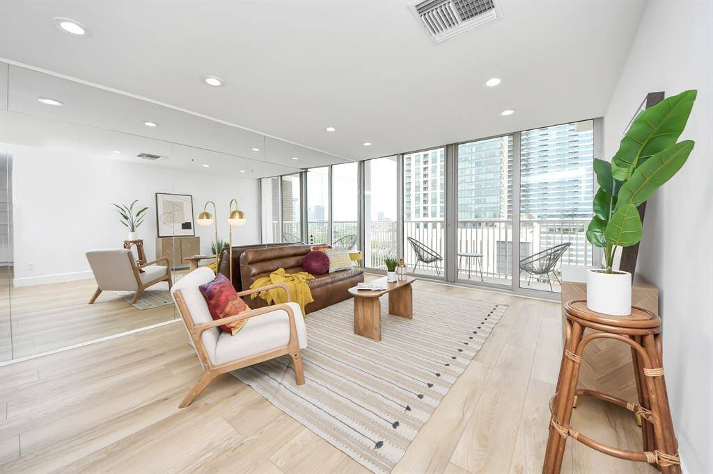 Welcome to Unit 1006—your bright, modern Montrose retreat! Floor-to-ceiling windows flood the 1-bedroom space with natural light, wide-plank hardwoods flow throughout, and your private balcony delivers killer skyline views. Welcome home!