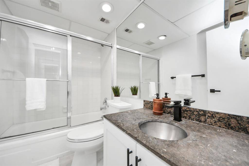 Full bathroom