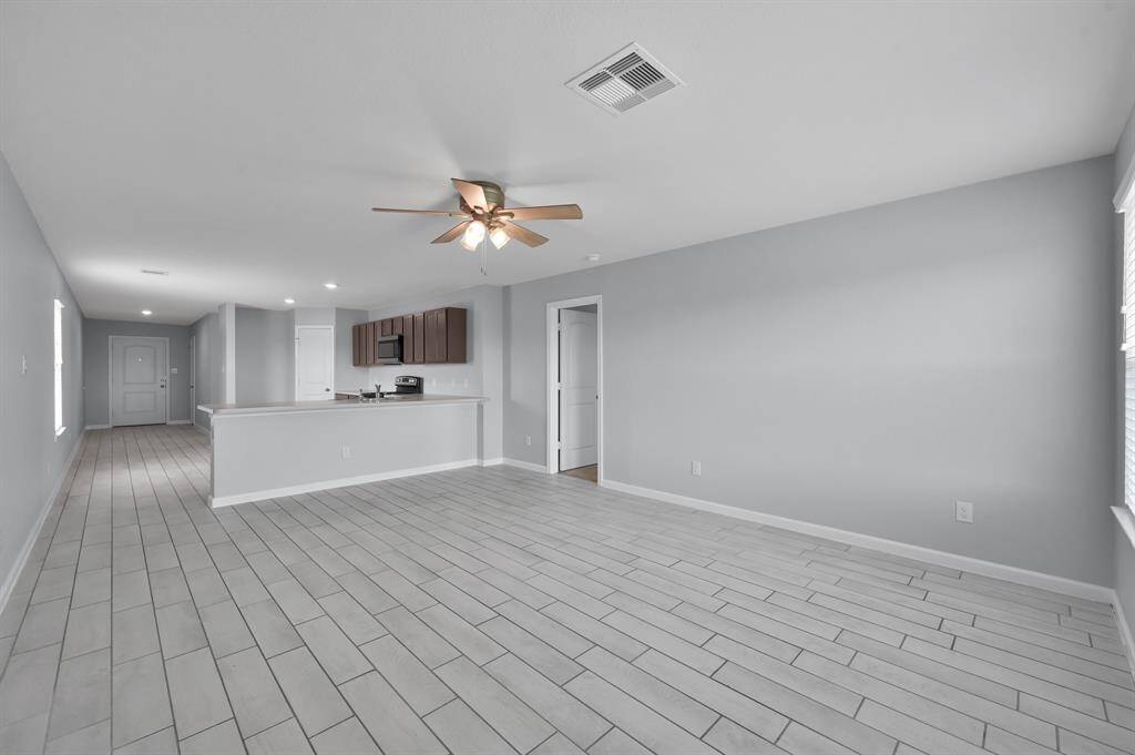 Virtually staged Photo for furniture placement ideas