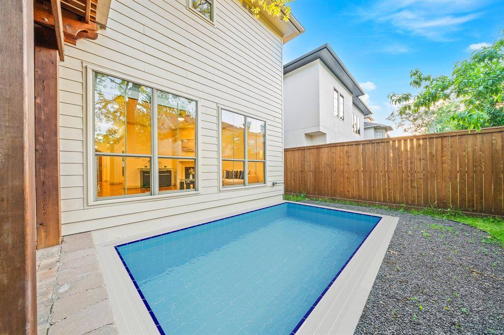 Swimming Pool (Virtual rendering)