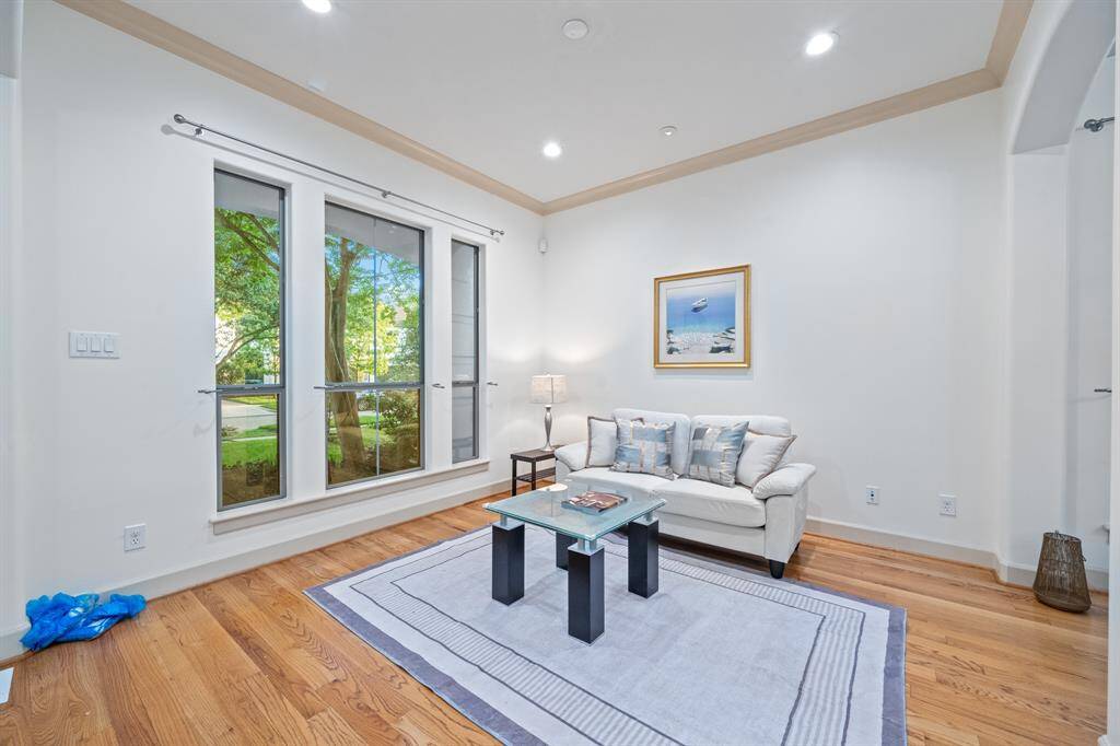 Living Room overlooking the front porch