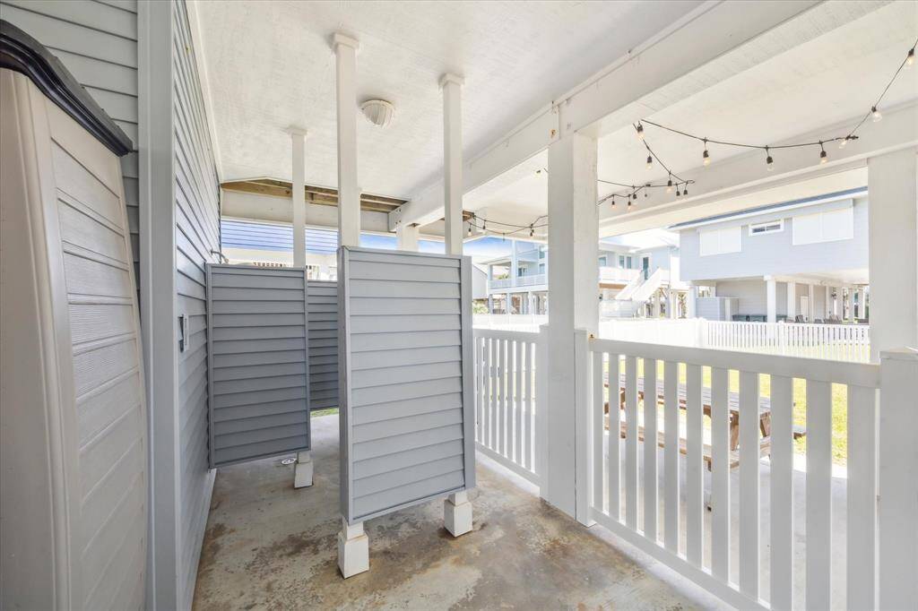 Conveniently located on the ground floor, this shower is perfect for rinsing off after a day at the beach.