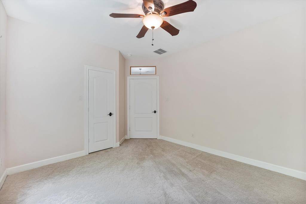 Secondary bedroom