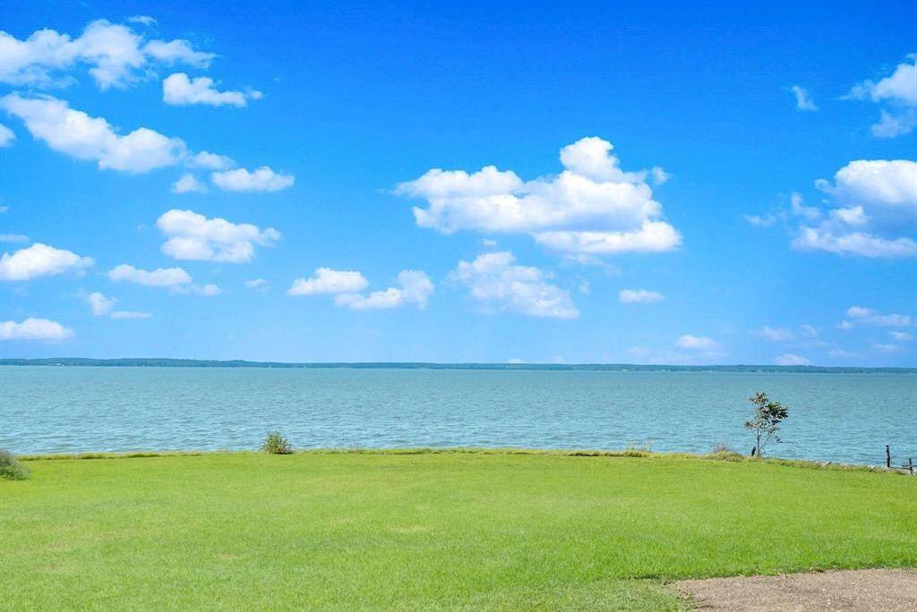 Views from the subdivision boat ramp!