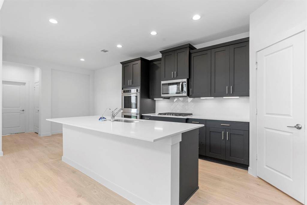 *Images and 3D tour are for illustration only and options may vary from home as built.