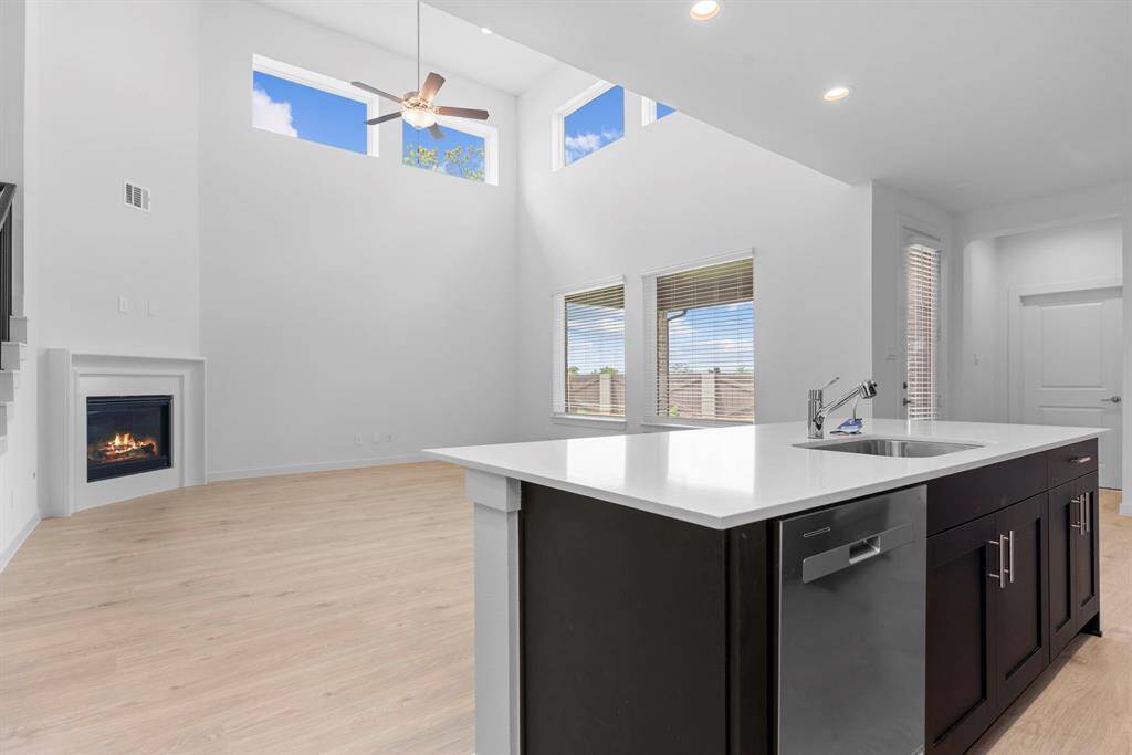 *Images and 3D tour are for illustration only and options may vary from home as built.
