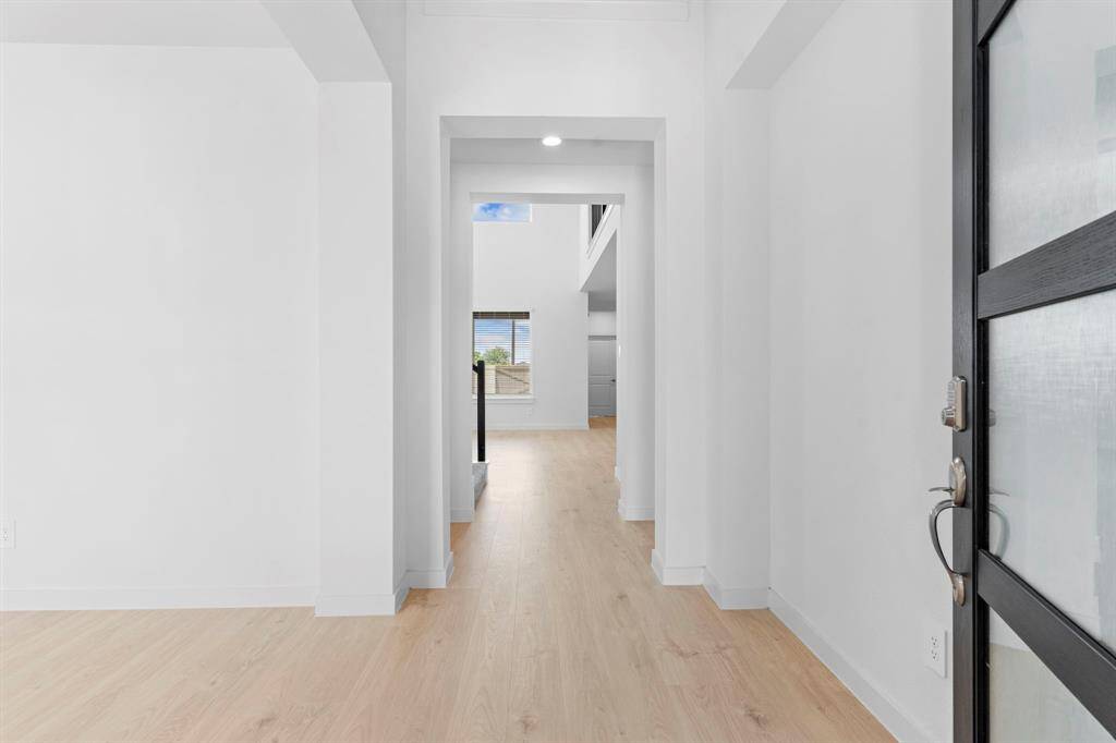 *Images and 3D tour are for illustration only and options may vary from home as built.