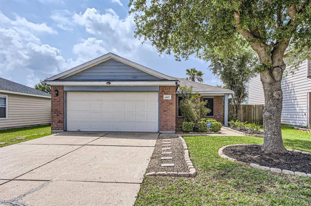 Welcome to 4507 Peppermint Hill Lane, in the Sunrise Meadow community of Richmond, Texas