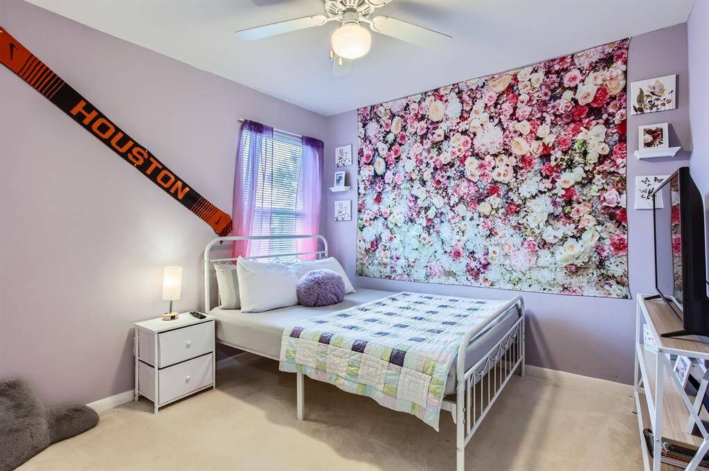 Sercondary bedroom #1