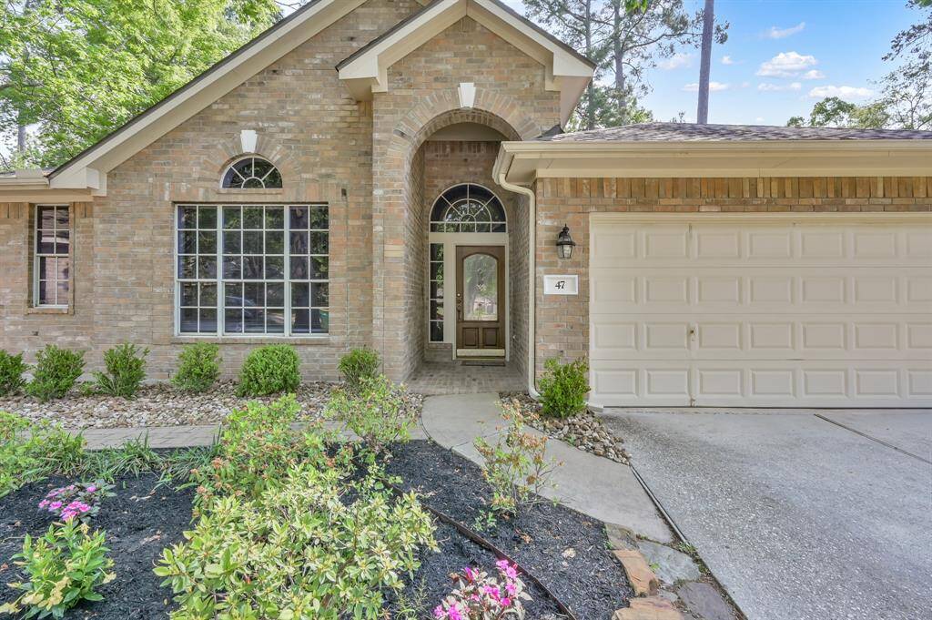 Gorgeous landscaping and meticulously maintained.