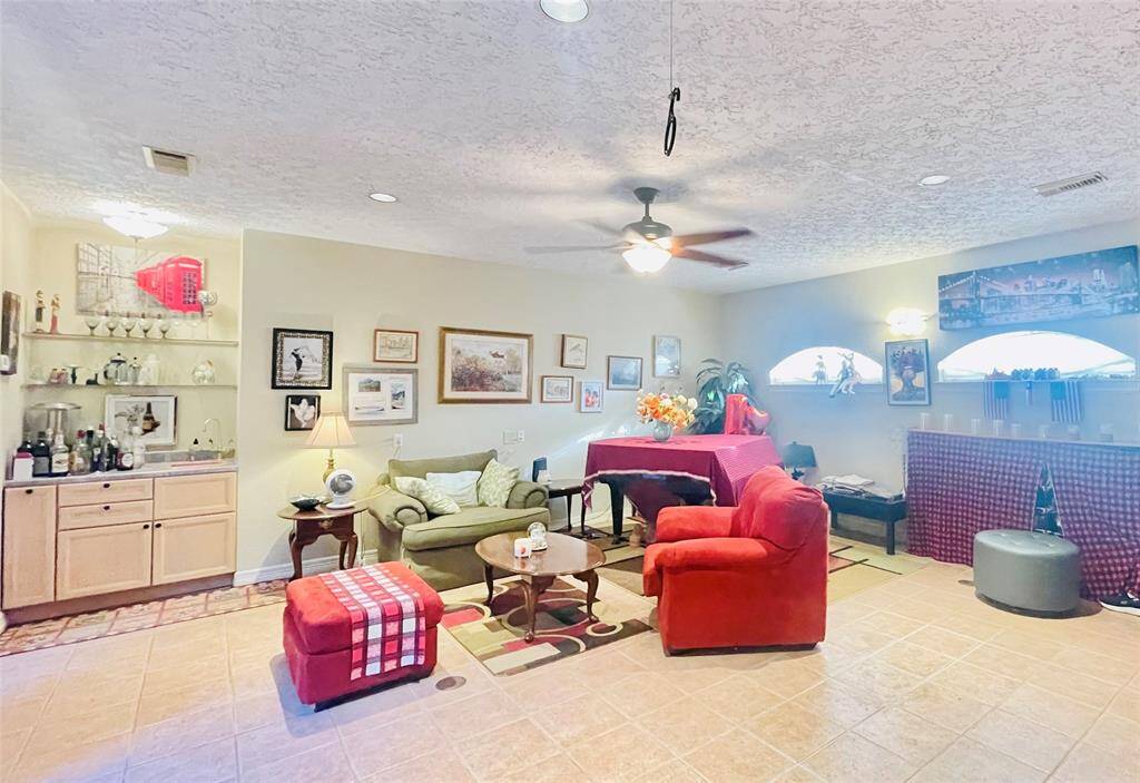 Living room 2