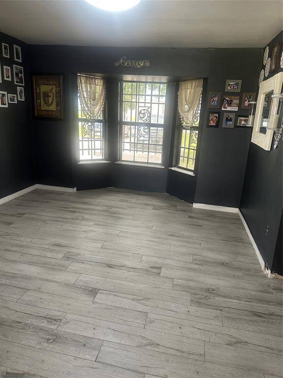 Make this room another dining room/craft room