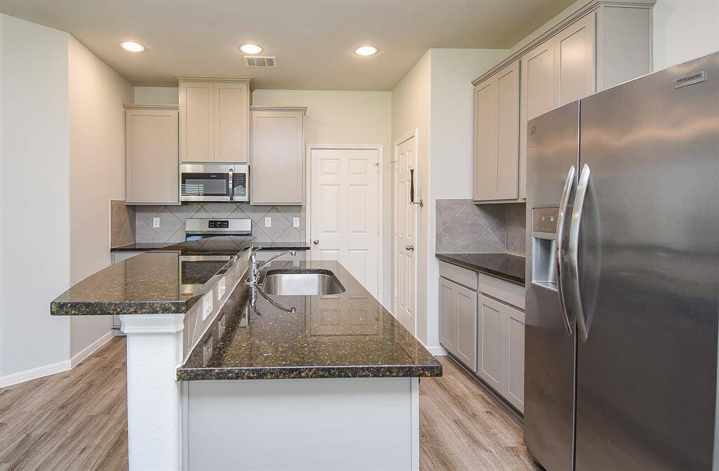 Lots of Countertop Space