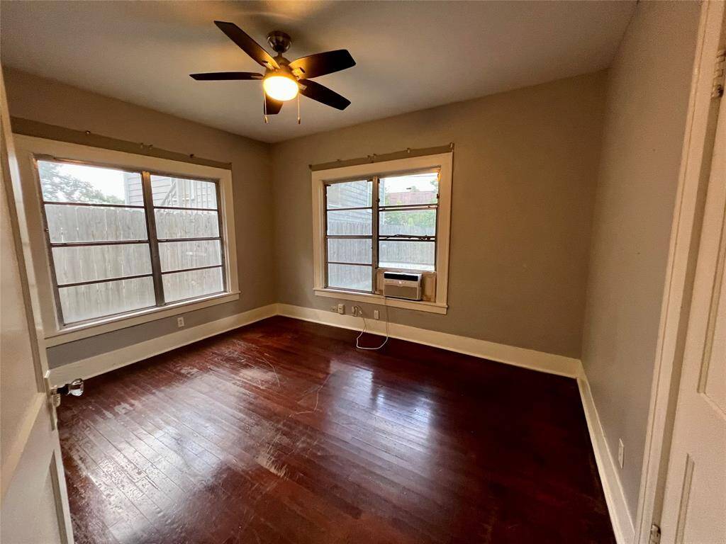 Second bedroom that overlooks the backyard.