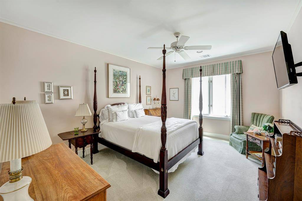 The other large second level guest room.