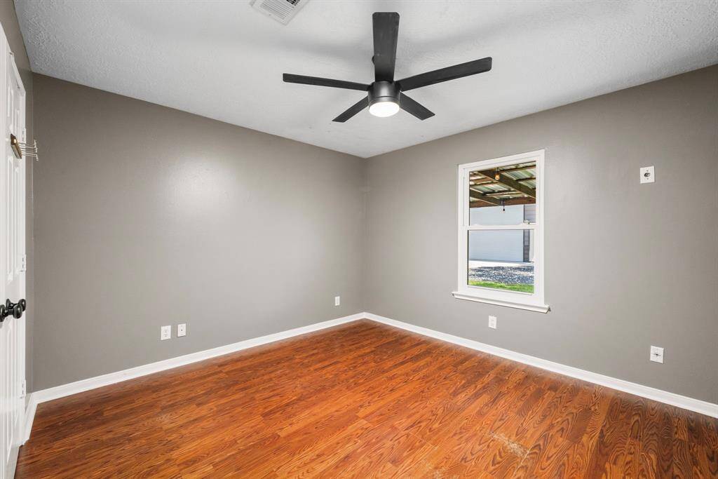 secondary bedroom