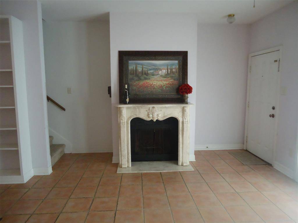 Spacious Dining area