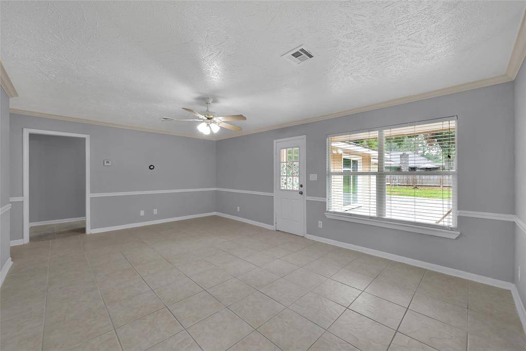 formal dining area