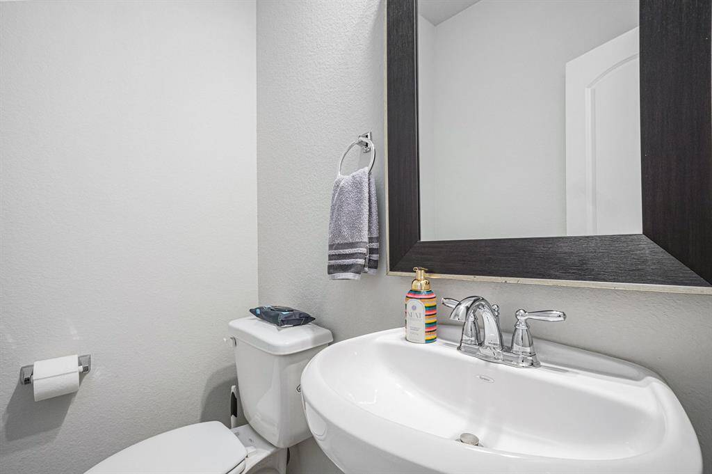 1/2 Bath Downstairs