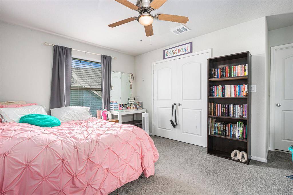 Upstairs Bedroom 1